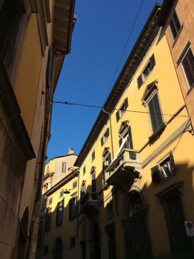 Accademia DeLuxe Apartment Bergamo Exterior foto